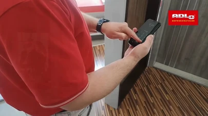 Hygienické otvírání dveří mobilem – bezkontaktní řešení ADLO