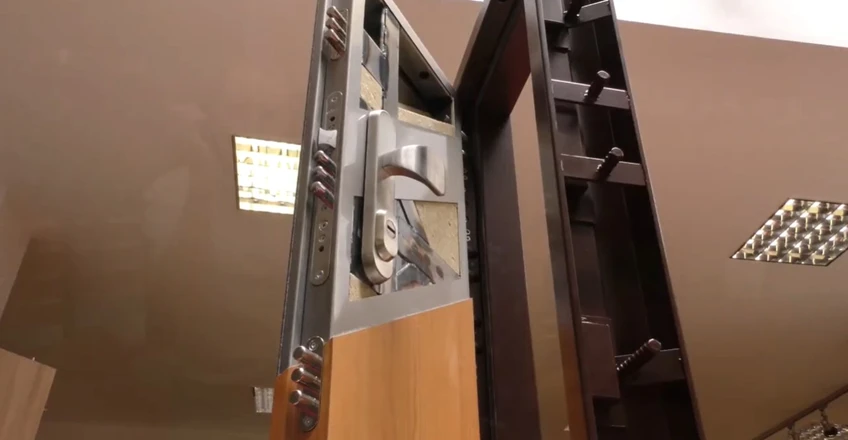 Jistící body dveří – kolik jich opravdu potřebujete